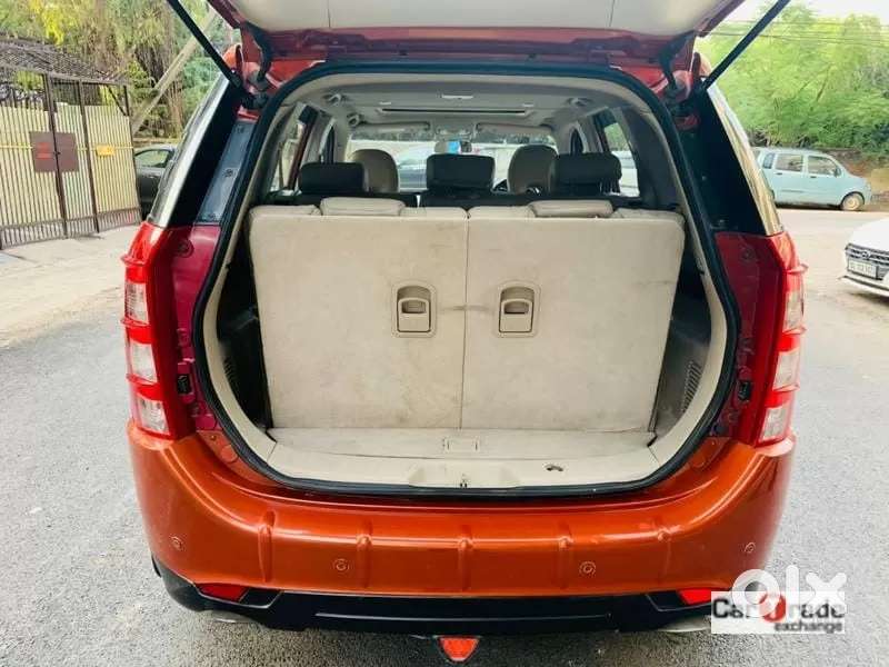 Mahindra Xuv500 At W10 Fwd, 2016, Diesel