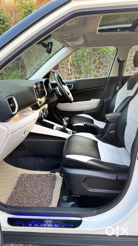 Hyundai Venue 1.0 Turbo Dct( Petrol Automatic)sx O Dual Tone