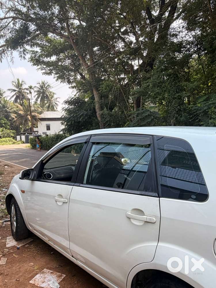 Ford Figo Diesel Titanium 2012