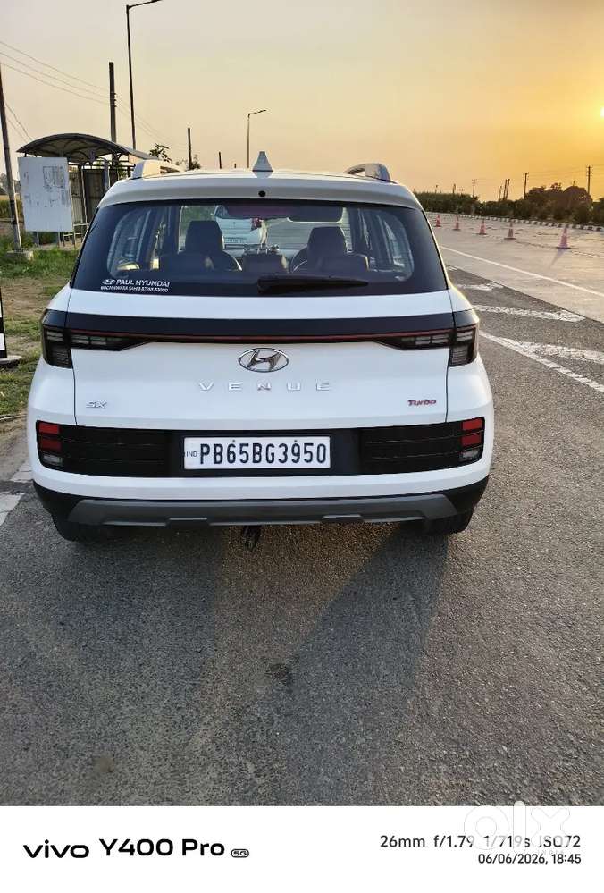 Hyundai Venue  Top Model,sun Roof ,adas,abs,line Assistant 2024