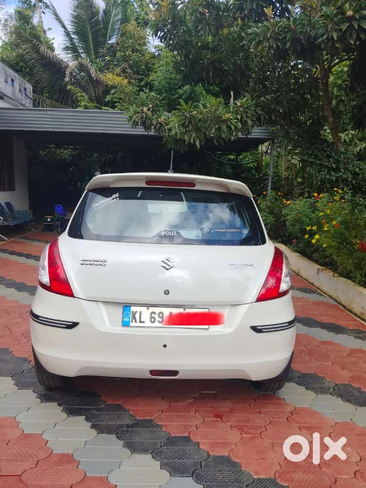 Maruti Suzuki Swift 2018 Petrol 86000 Km Driven