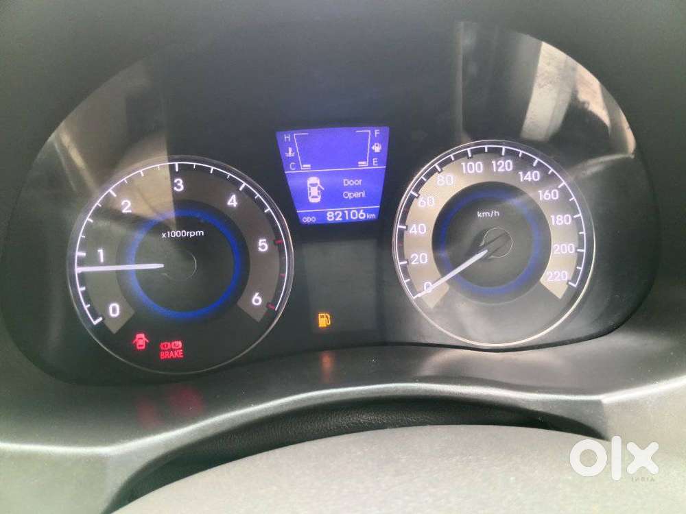 Hyundai Verna Fluidic 1.6 Crdi Sx, 2015, Diesel