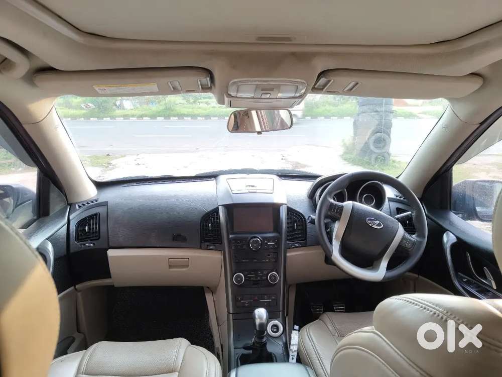 Mahindra Xuv500 W10 Original Running With History Available Sunroof