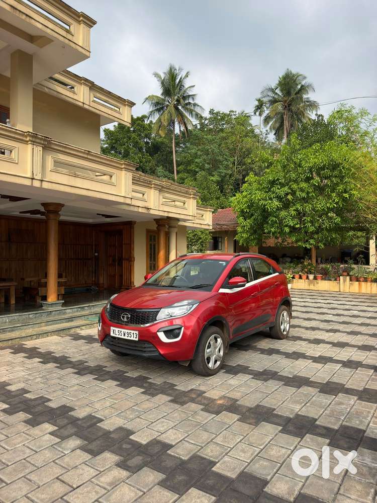 Tata Nexon 1.5 Revotorq Xt Plus, 2017, Petrol