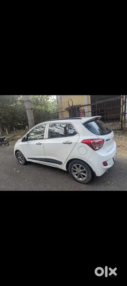 Hyundai Grand I10 2016 Cng Push Button Start Excellent Condition