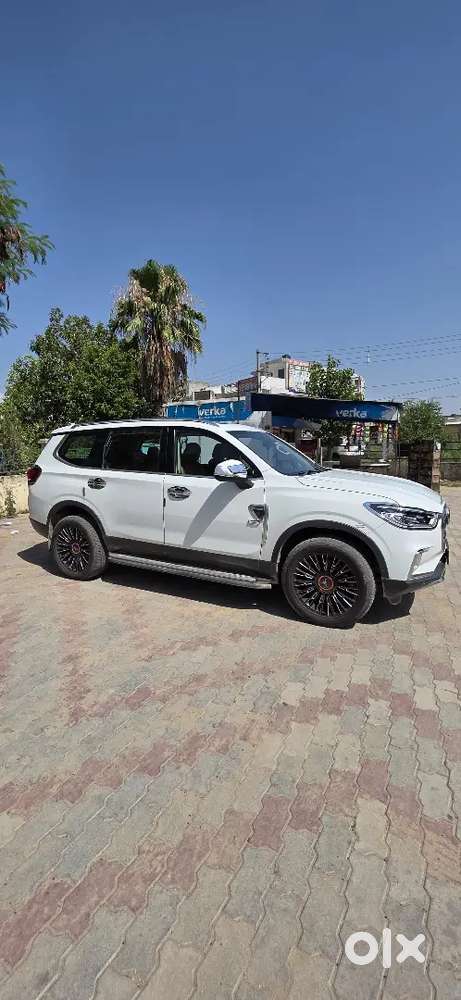 Mg Gloster 2023 Diesel 46000 Km Driven