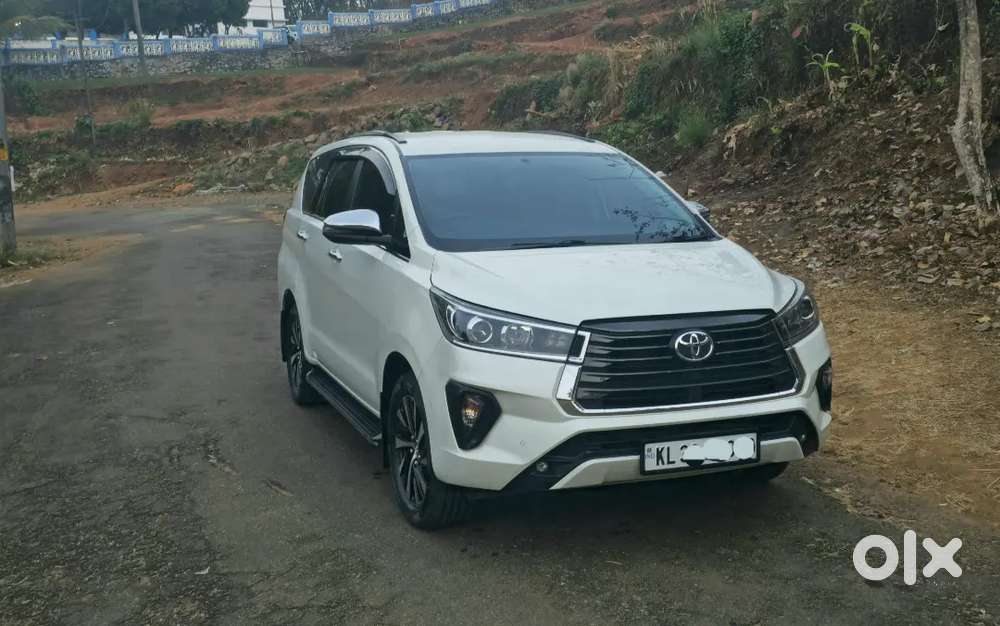 Toyota Innova Crysta 2022 Diesel Well Maintained