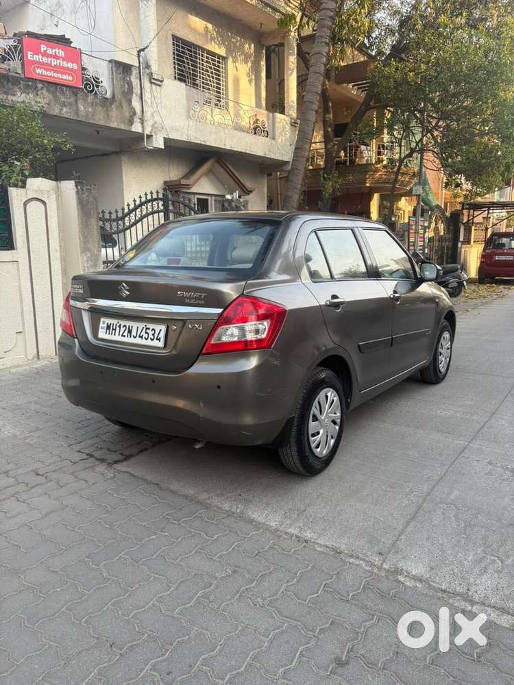 Maruti Suzuki Swift Dzire Vxi(o) Mt, 2016, Petrol