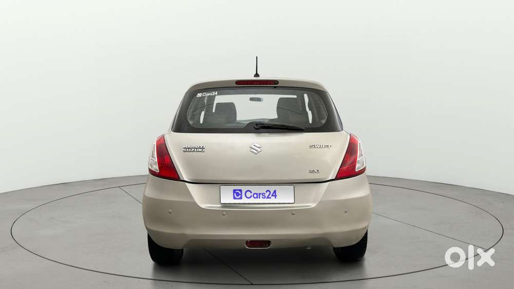 Maruti Suzuki Swift Zxi, 2015, Petrol