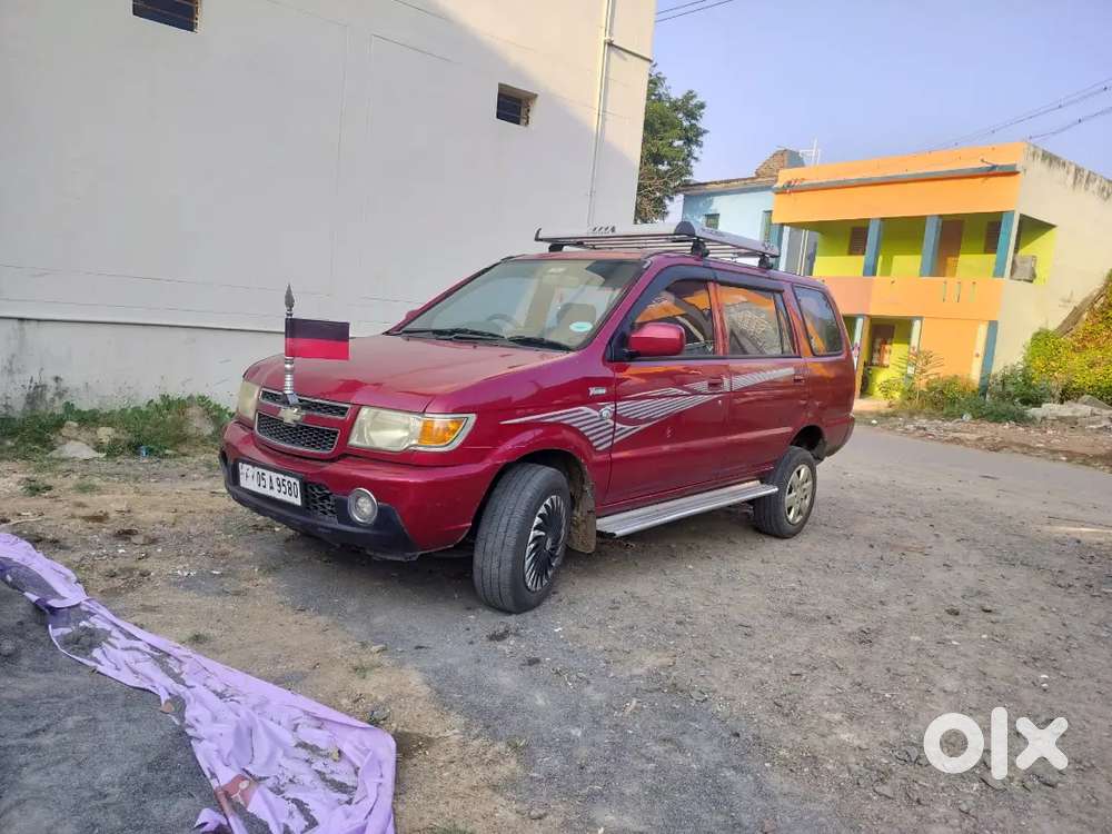 Chevrolet Tavera Neo 2016 Diesel 200000 Km Driven