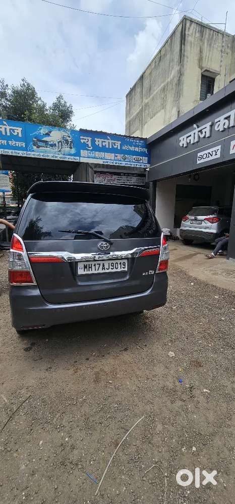 Toyota Innova 2012 Diesel Well Maintained
