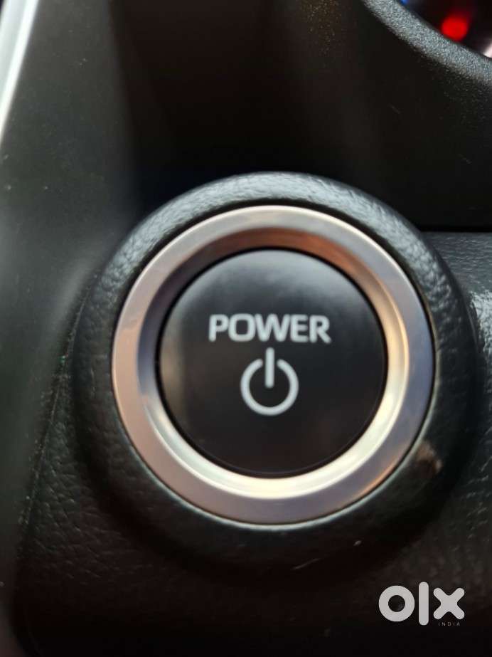 Toyota Innova Hycross 2.0 Vx Hybrid 8 Str, 2023, Petrol