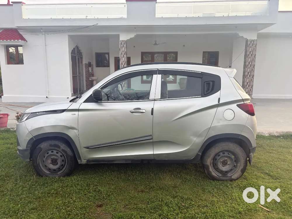 In Extremely Good Showroom Like Condition With Complete Service Record