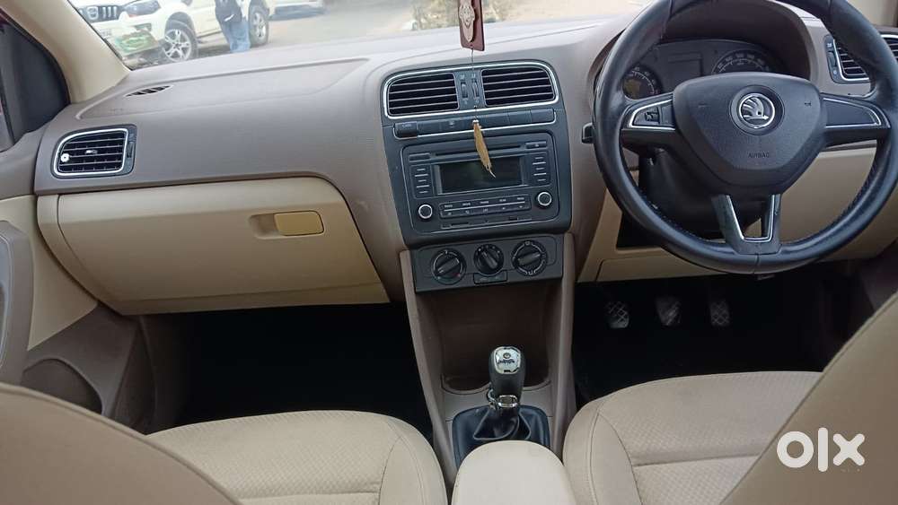 Skoda Rapid 1.5 Tdi Ambition Plus, 2015, Diesel