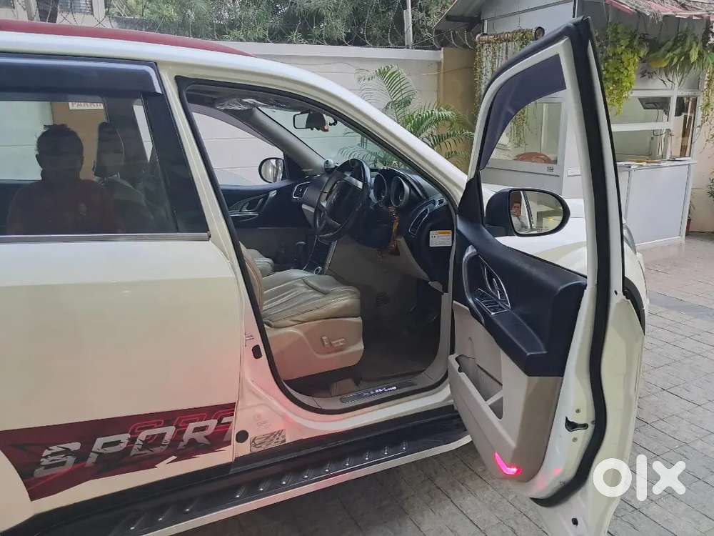 Mahindra Xuv500 2.2 Diesel 2017