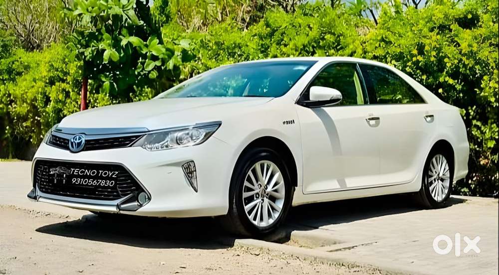 Toyota Camry Hybrid 2.5, 2015, Petrol