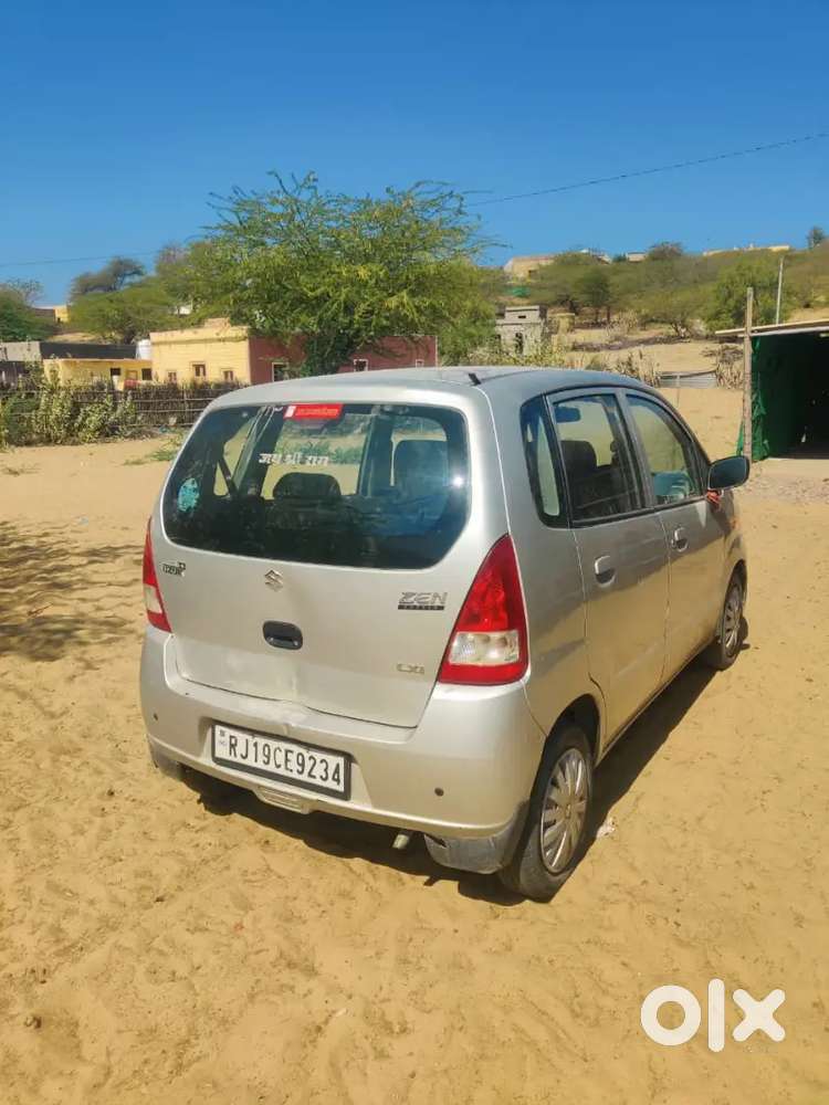 अच्छी कंडीशन है और पेट्रोल इंजन है