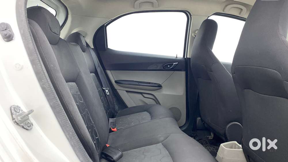 Tata Tiago 1.2 Revotron Xt, 2016, Petrol