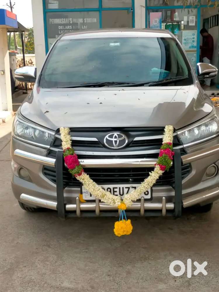 Toyota Innova Crysta 2017 Diesel 290000 Km Driven