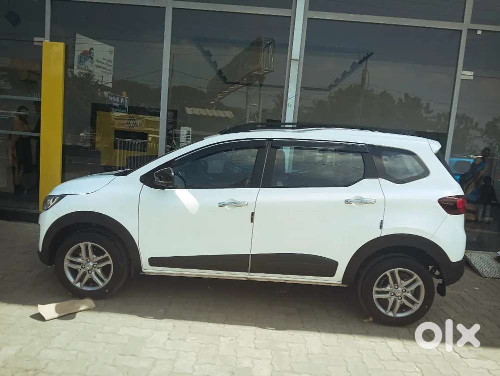 Renault Triber Rxz 2025