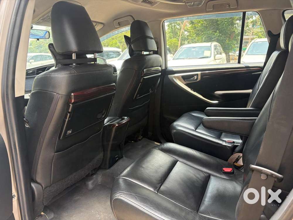 Toyota Innova Crysta 2.4 Z 7 Str, 2017, Diesel