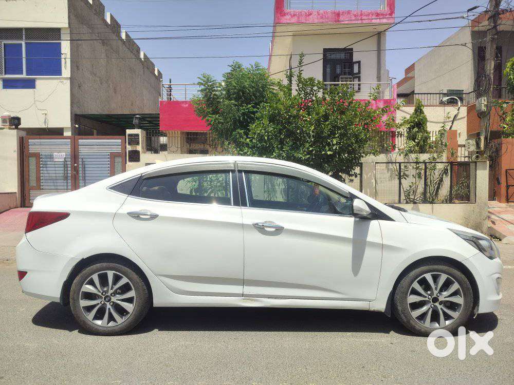 Hyundai Verna 1.6 Sx Crdi (o) At, 2015, Diesel