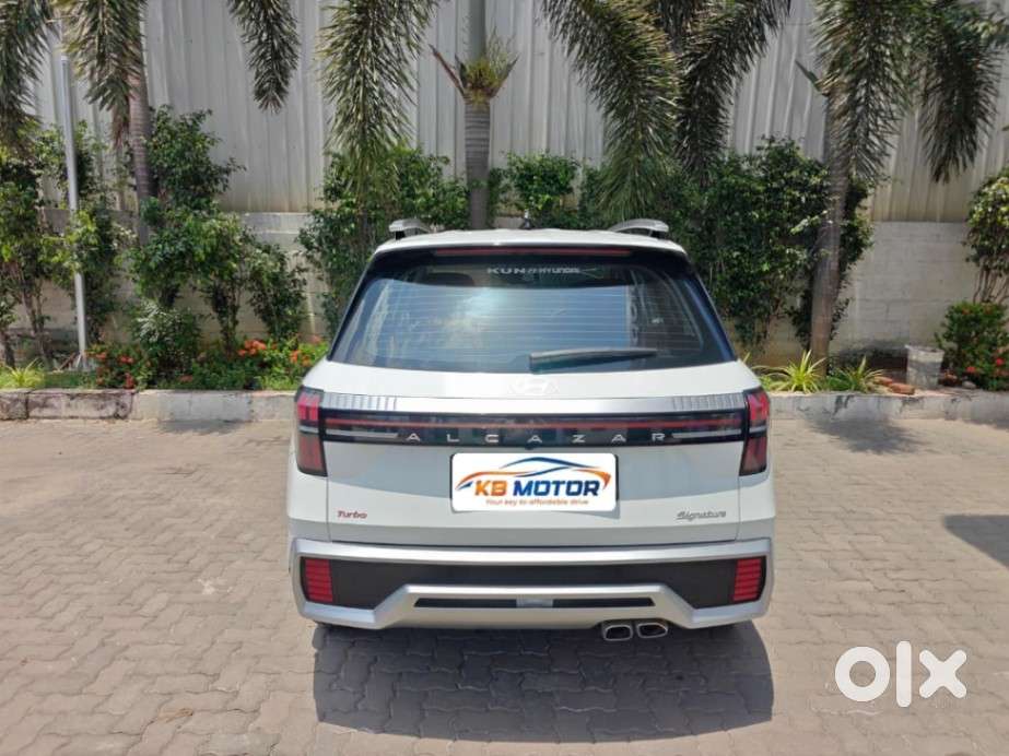Hyundai Alcazar Signature 1.5 Petrol Dct 6str, 2024, Petrol