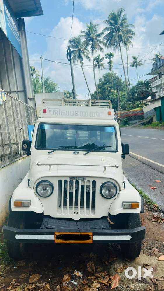 Mahindra Maxx 2005