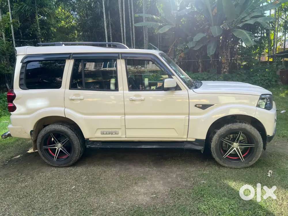 Mahindra Scorpio Classic 2018 Diesel Manual