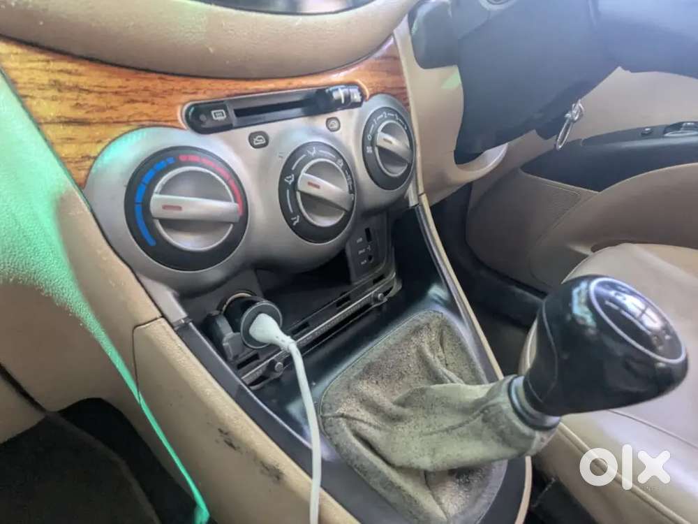 Hyundai I10 2010 1.2 Petrol Champagne Gold Excellent Condition