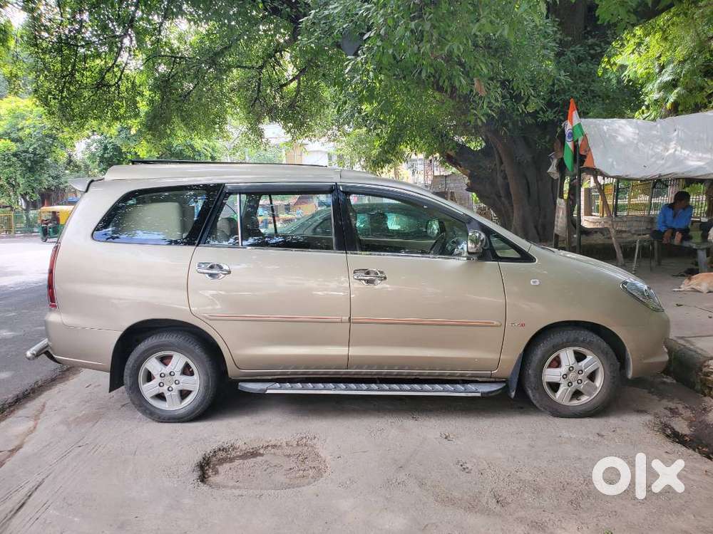 Toyota Ceo Co. Maintained 2008 Innova 2.5v Diesel 2.25l Km City 14kmpl