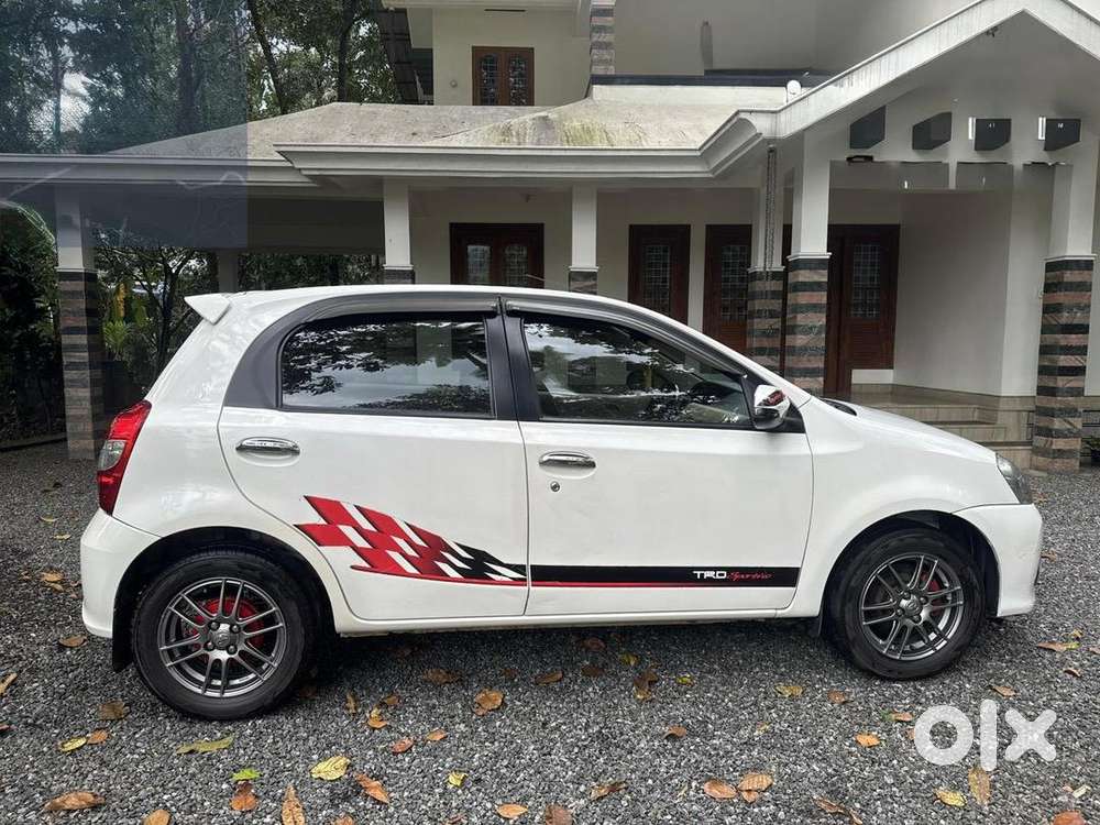 Toyota Etios Liva 2016