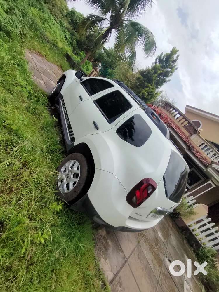 Renault Duster 2017 Petrol Manual