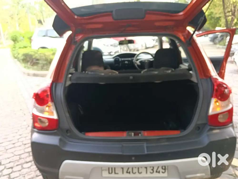 Toyota Etios Cross 1.2 Petrol 2015