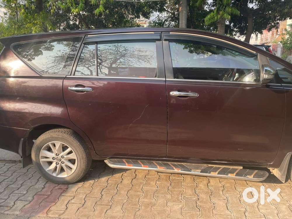 Toyota Innova Crysta 2017 Diesel Well Maintained