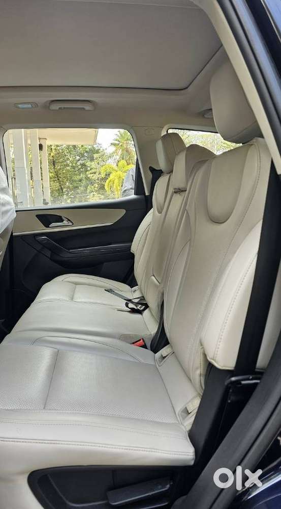 Mahindra Xuv700 2.2 Ax 7 Diesel At Luxury Pack Str, 2023, Diesel