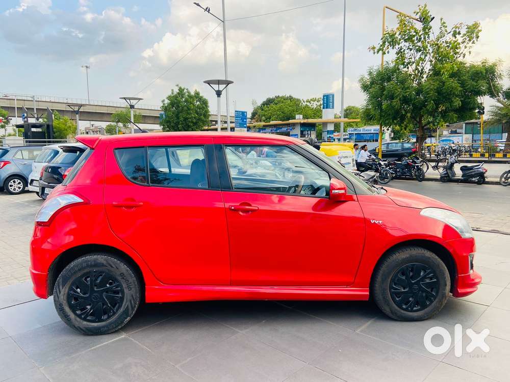 Maruti Suzuki Swift Vxi 1.2 Abs Bs-iv, 2016, Petrol