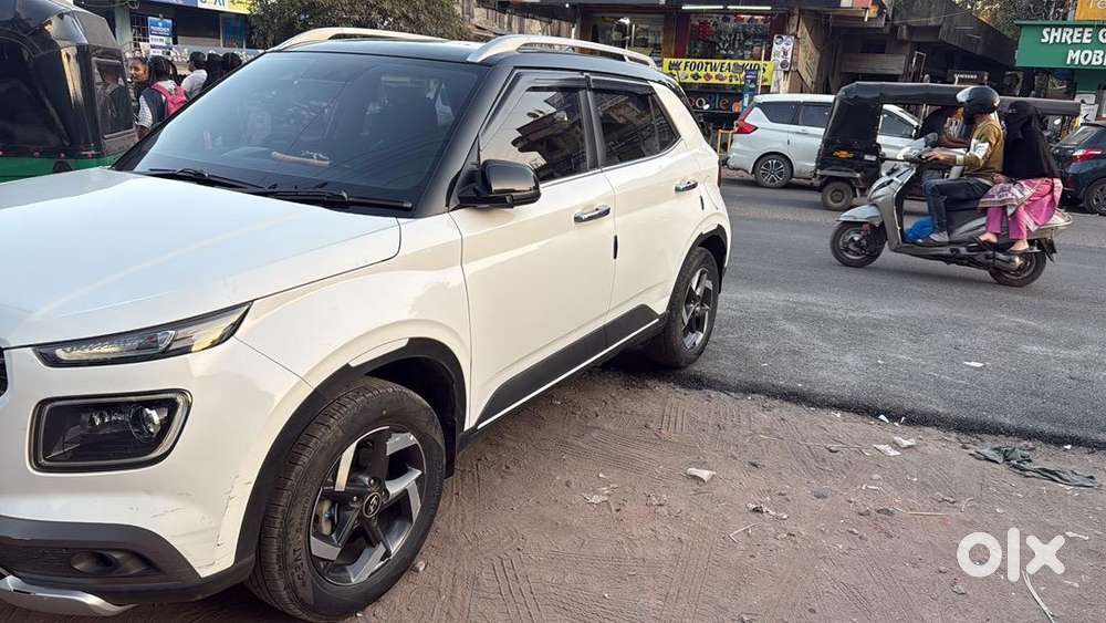 Hyundai Venue 2019 Diesel Well Maintained