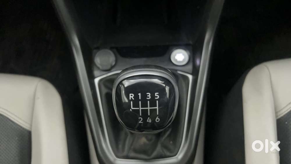 Volkswagen Taigun 1.0 Tsi Topline, 2022, Petrol