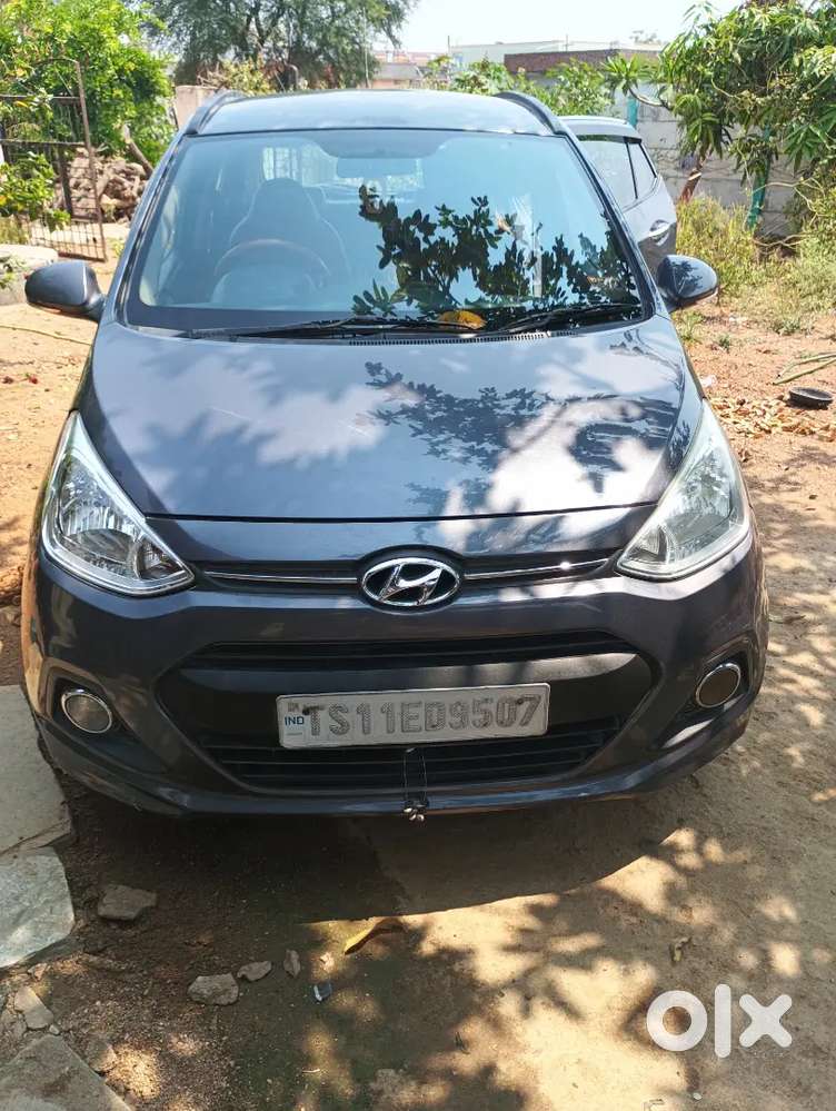 Hyundai Grand I10 2015 Diesel 100000 Km Driven
