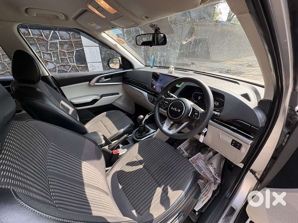 Kia Carens 1.4 Prestige 7 Str, 2023, Petrol