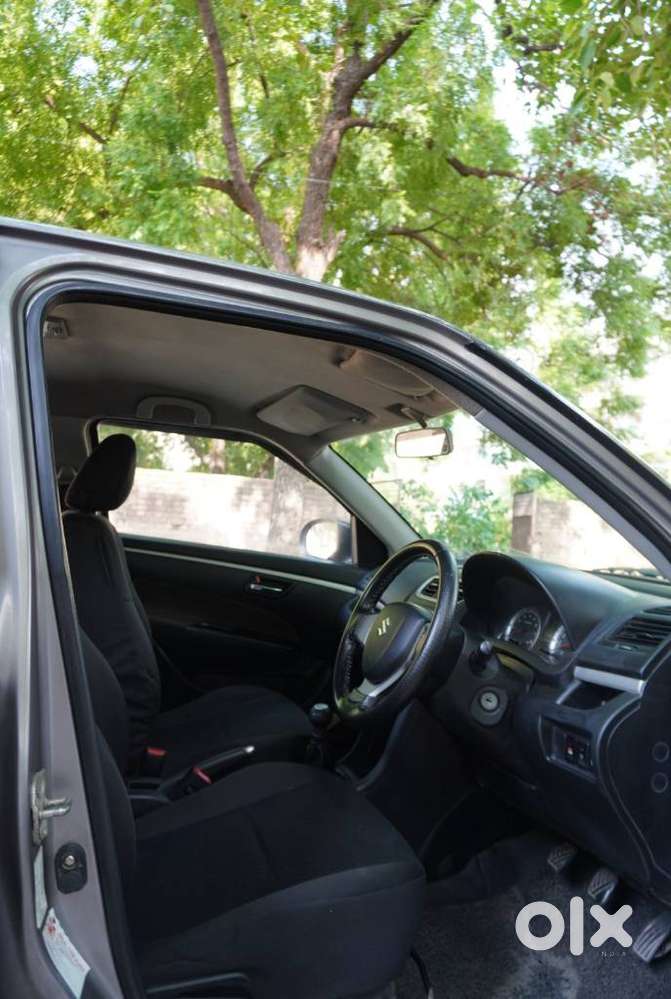 Maruti Suzuki Swift Vxi Abs Bsiv, 2016, Petrol