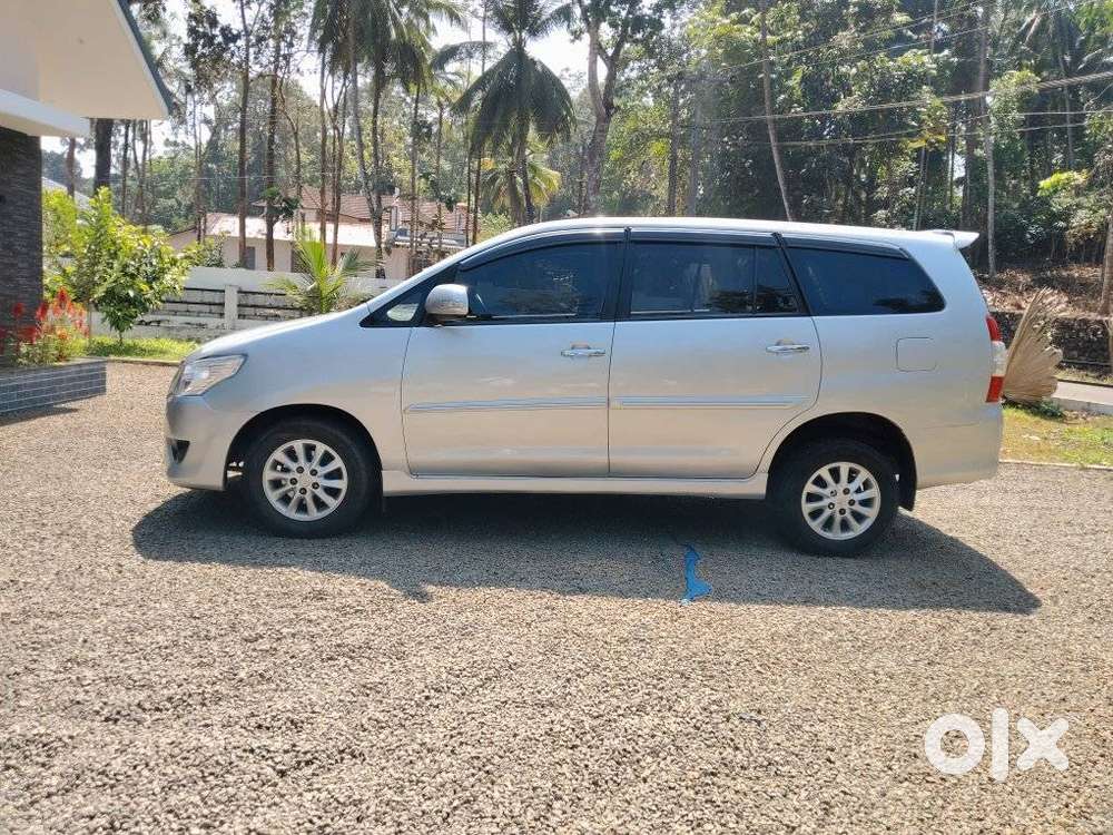 Toyota Innova 2.5 V 7 Str, 2012, Diesel