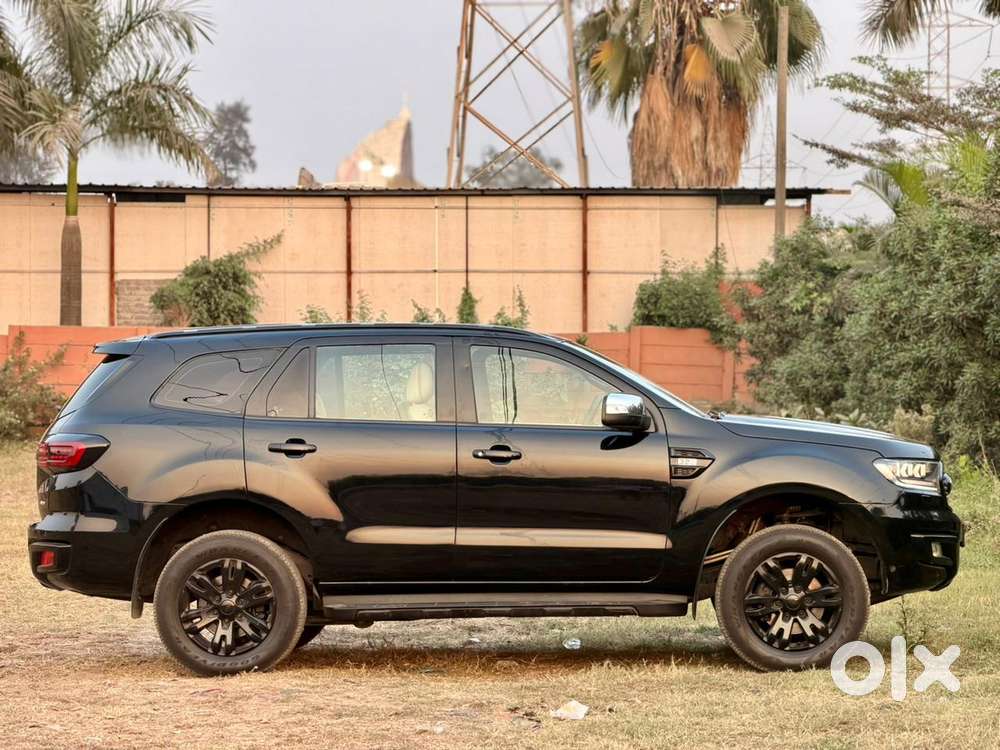 Ford Endeavour 3.2 Titanium 4x4 At, 2016, Diesel