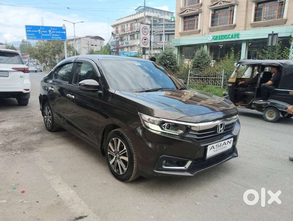 Honda Amaze 2nd Gen Vx, 2023, Petrol