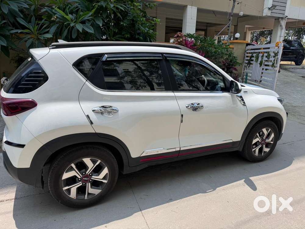 Kia Sonet 2023 Petrol Well Maintained