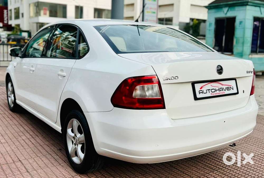 Skoda Rapid 2014 Petrol 62000 Km Driven