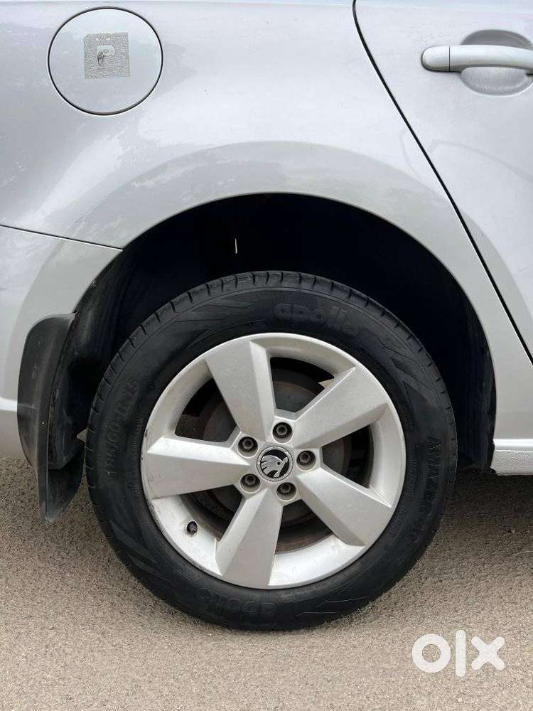 Skoda Rapid 1.6 Ambition Plus Mpi, 2017, Petrol