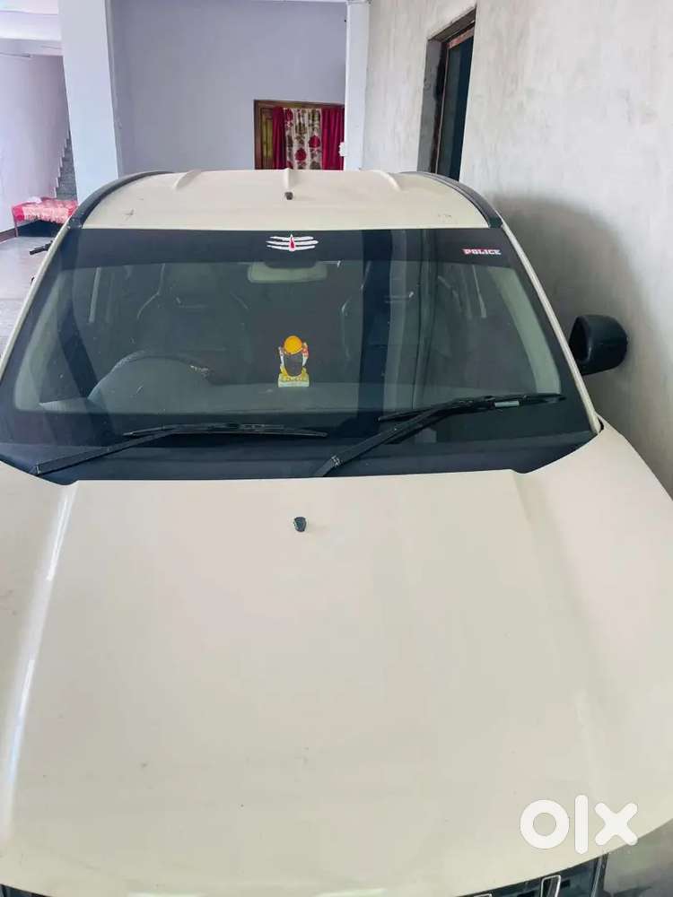 Mahindra Kuv100 Nxt 2019 Petrol +company Fitted Green Cng