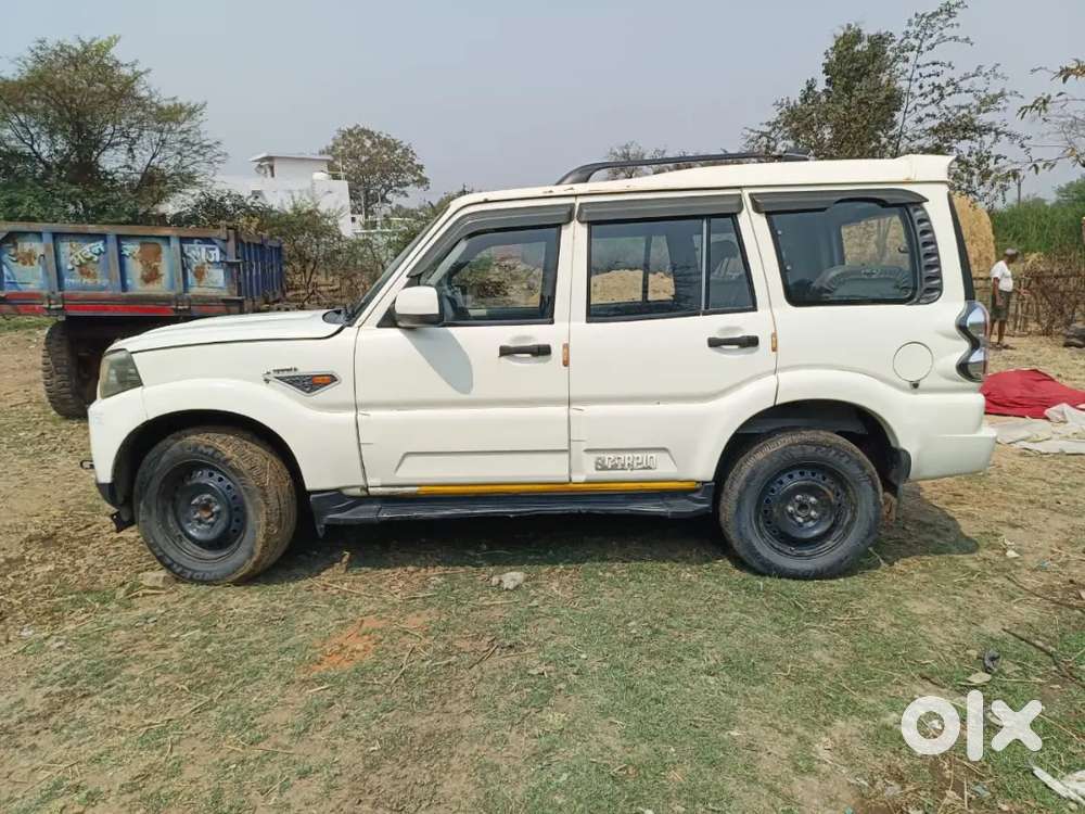 Mahindra Scorpio 2016 पेट्रोल मेंउअल